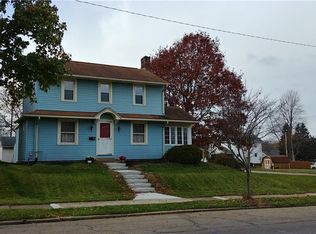 419 Wabash Ave S, Brewster, OH 44613
