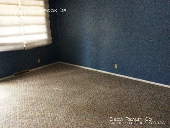 3rd image of 1221 Bellabrook Dr
