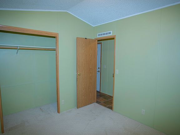 3rd image of 1305 N Wenatchee Ave Unit 21