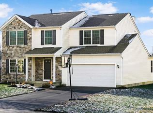 11647 Chanticleer Dr, Pickerington, OH