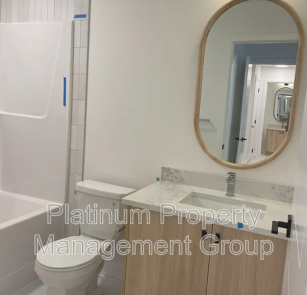 562 Seton Cir SE #402 — Photo 7