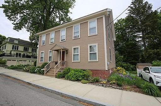 1st image of 20 Tremont St #3