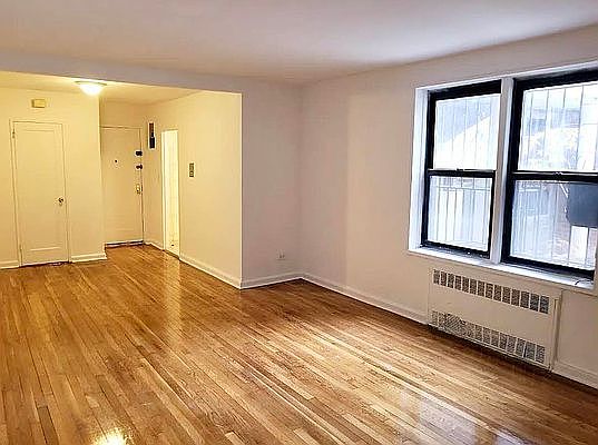 1st image of 27 Crooke Ave APT 1A