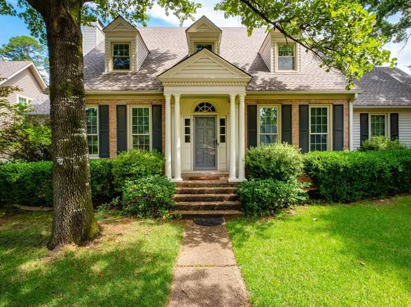 14306 Longtree Dr, Little Rock, AR 72212