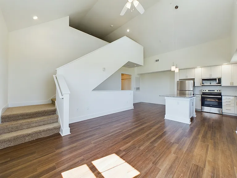 775 Victory Ln #7-206 — Photo 1
