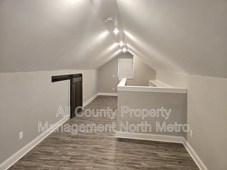 545 Lakeview Dr #A — Photo 18