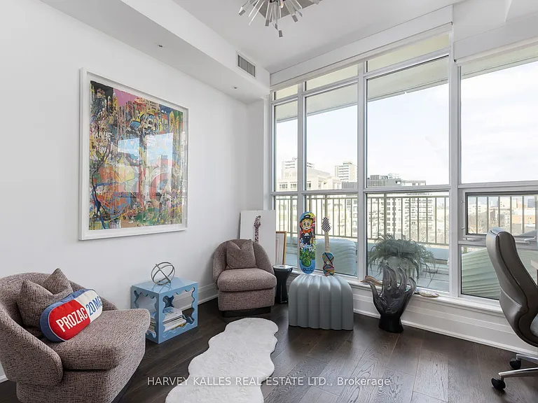 151 Avenue Rd #805 — Photo 33