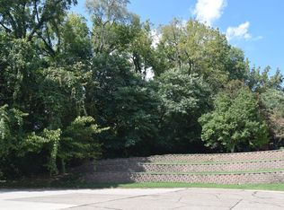 801 Canterbury Dr, Evansville, IN 47715