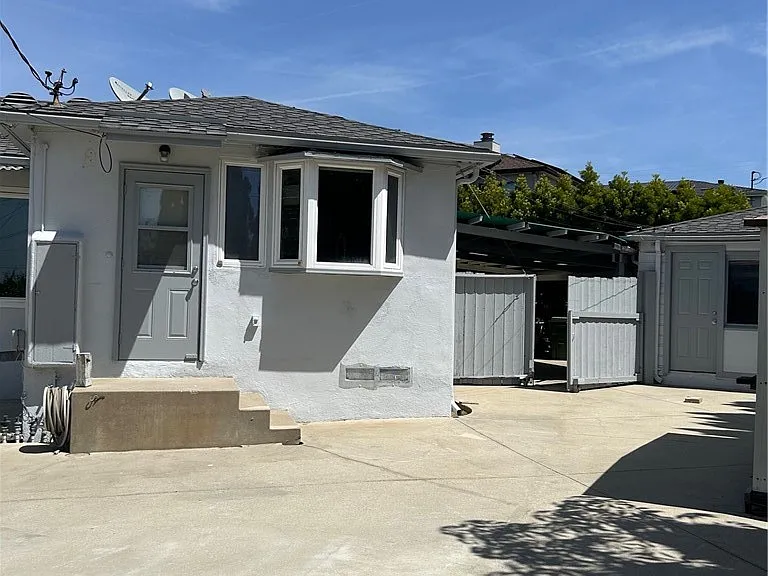 12312 Navy St — Photo 15