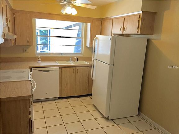 5th image of 3157 S Orleans Way