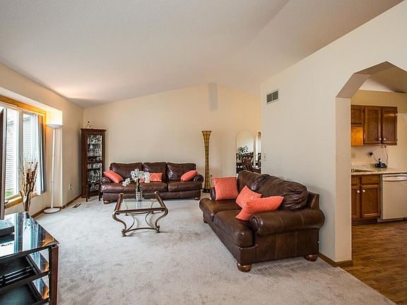 3rd image of 9127 Sequoia Bay