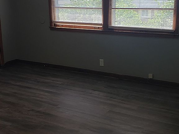 4th image of 241 Bonnalynn Dr #B