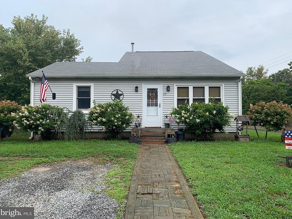 1st image of 59 Clearwater Dr
