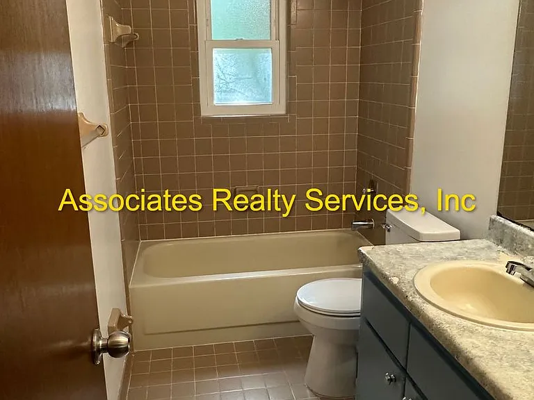 119 SW 75th Ter — Photo 9