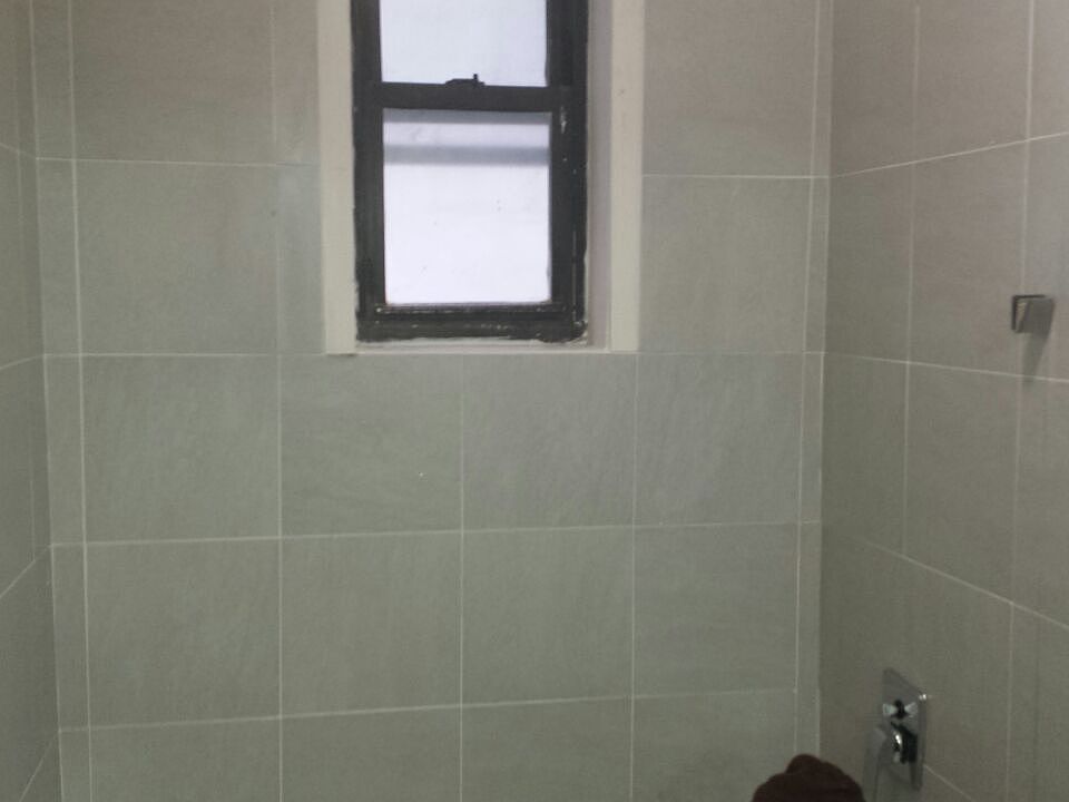 1st image of 2106 Regent Pl APT B1