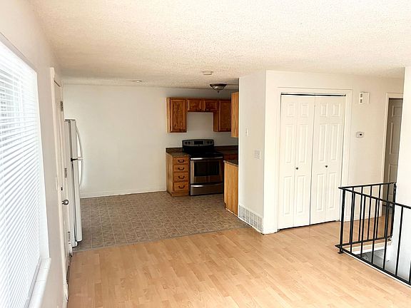 2nd image of 3079 W Lehman Ave