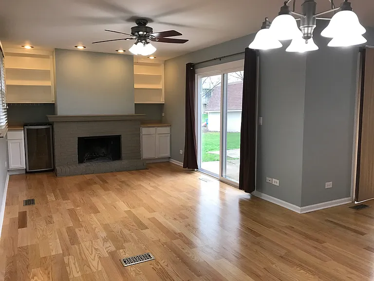 609 S 13th Ave — Photo 2