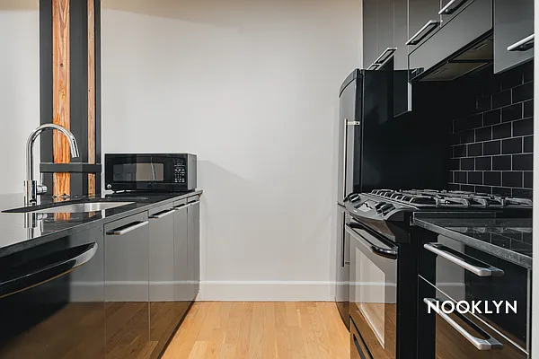 Rented by Nooklyn NYC LLC | media 7