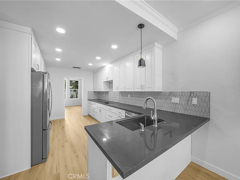 6082 Eaglecrest Dr — Photo 11