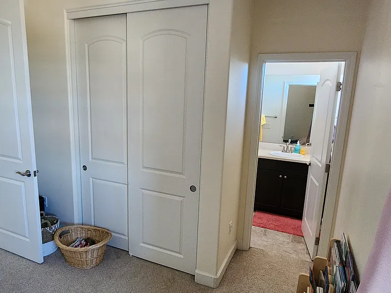 9565 Casa Bella Ct — Photo 40