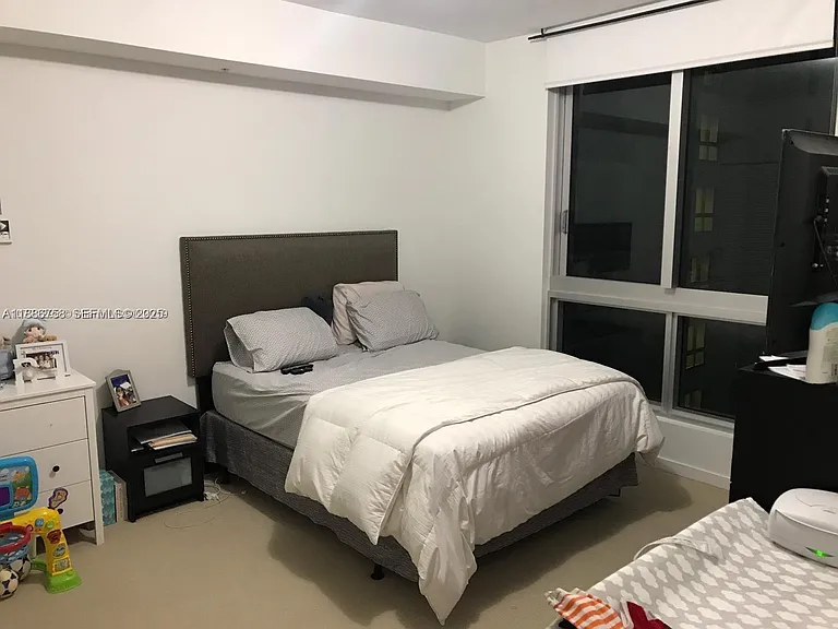 300 S Biscayne Blvd — Photo 5