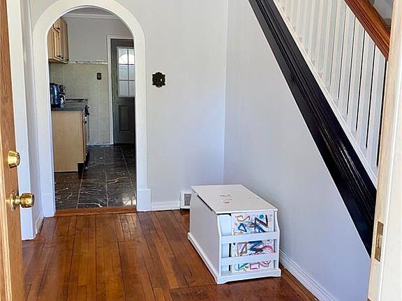3rd image of 1118 Tilden Ave