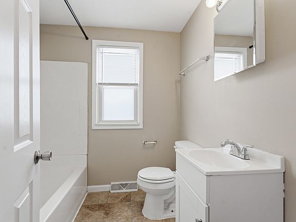 4th image of 12865 Eureka Rd #2F