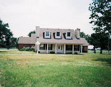 1st image of 1500 Whispering Oaks Ct