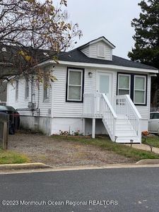 243 Seabreeze Ave, Middletown, NJ, 07748