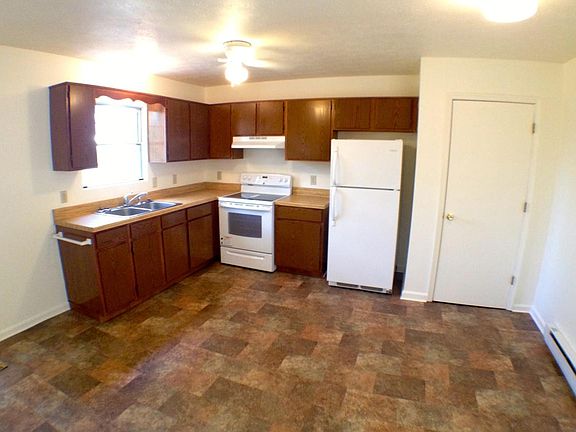 4th image of 108 Warren Cir