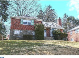 104 Cherry Hill Ln, Broomall, PA