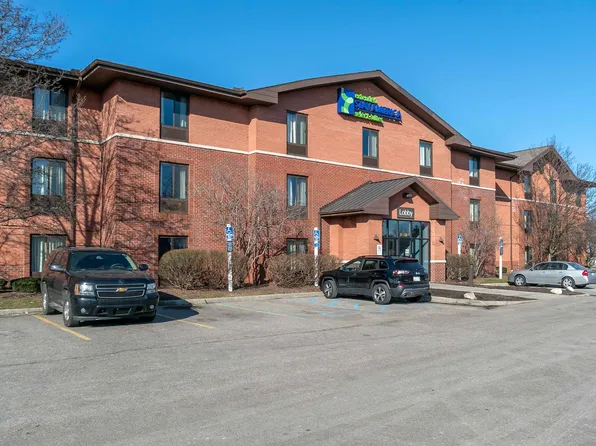 Detroit - Warren, 30125 N Civic Center Blvd, Warren, MI 48093