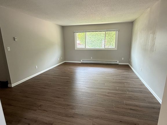 5th image of 725 30th St N