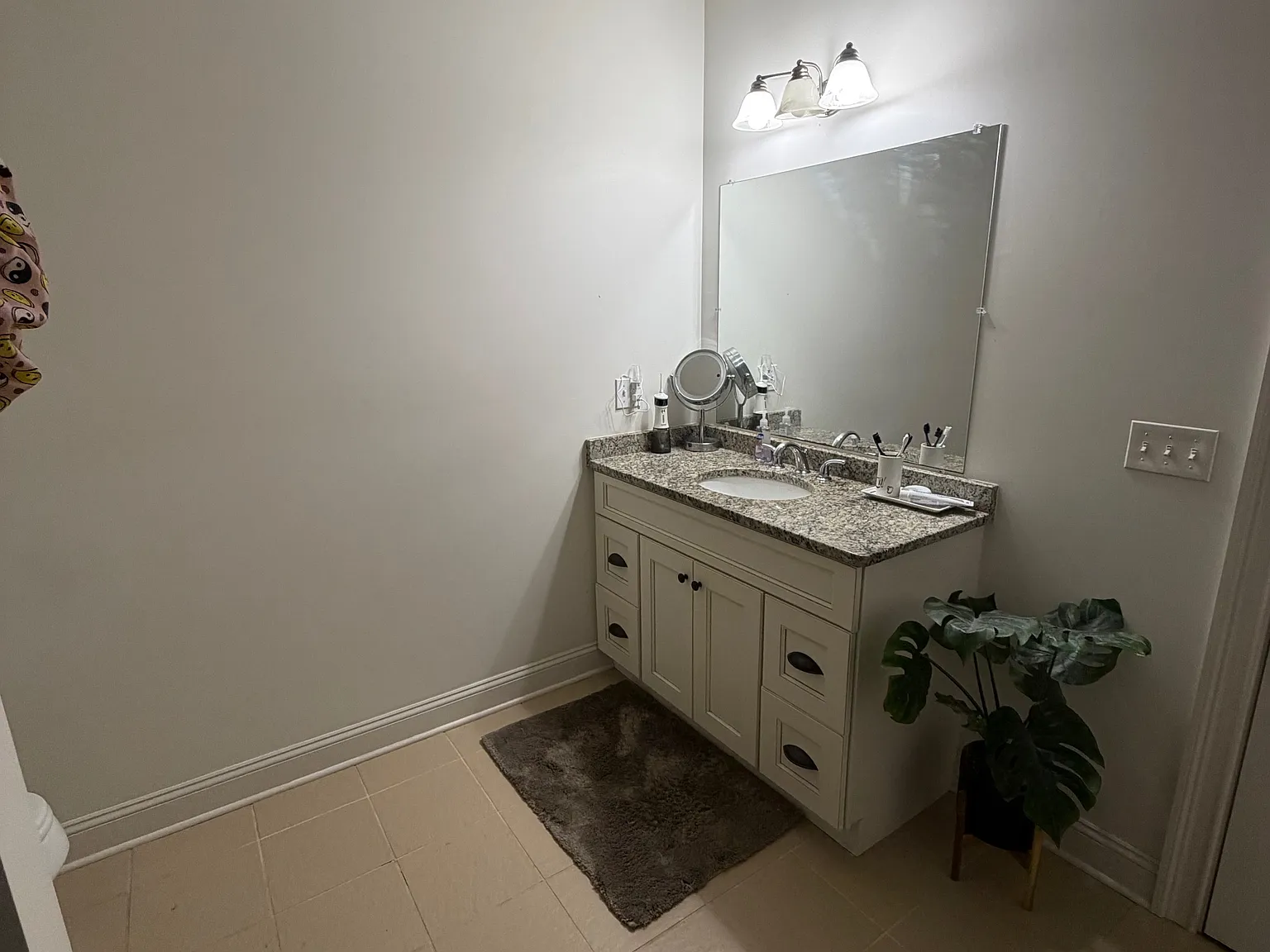 1 bed, 900 sqft, $2,200 — Photo 3