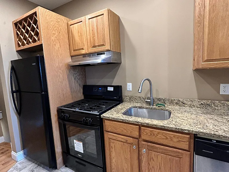 294 Lark St #2 — Photo 12
