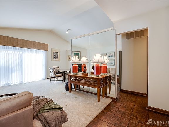 4th image of 6068 Martingale Ln