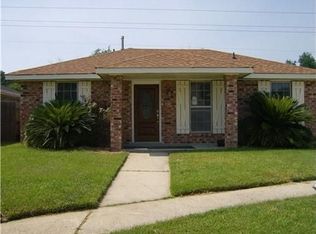 13 Christopher Ct, New Orleans, LA 70128