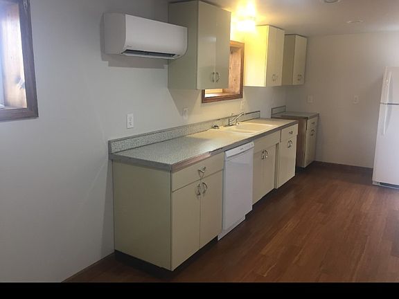 3rd image of 607 W Baseline Rd #1/2