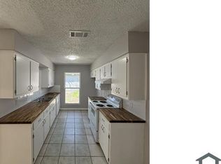 1112 E Liberty Ave, Round Rock, TX 78664