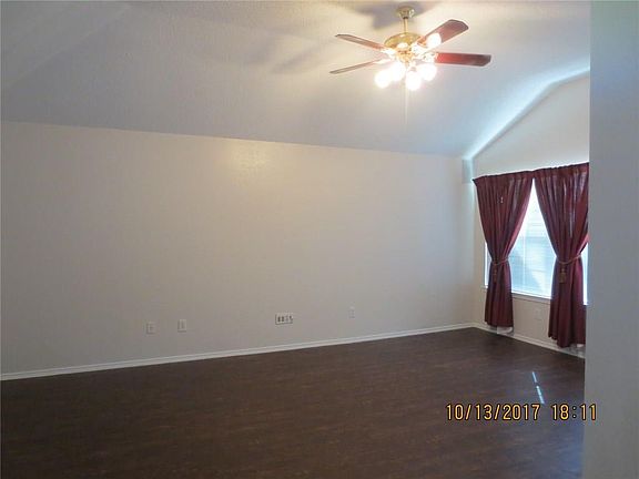 2nd image of 5909 Fox Dr