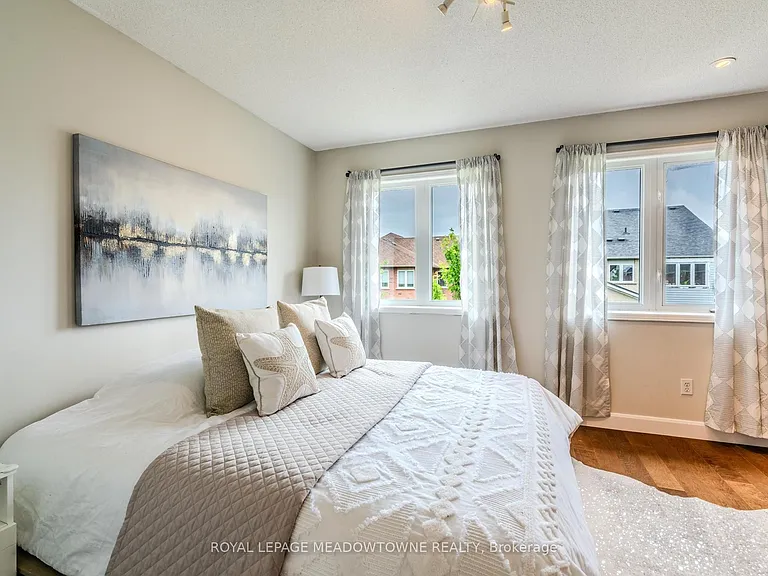 3206 Apricot St — Photo 32