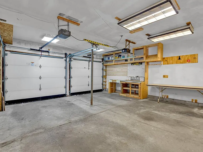 880 Ruskin Dr — Photo 40