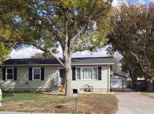 1645 N Grant St, Russell, KS 67665