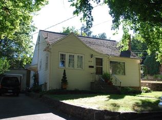 215 SW McKenzie St, Pullman, WA 99163