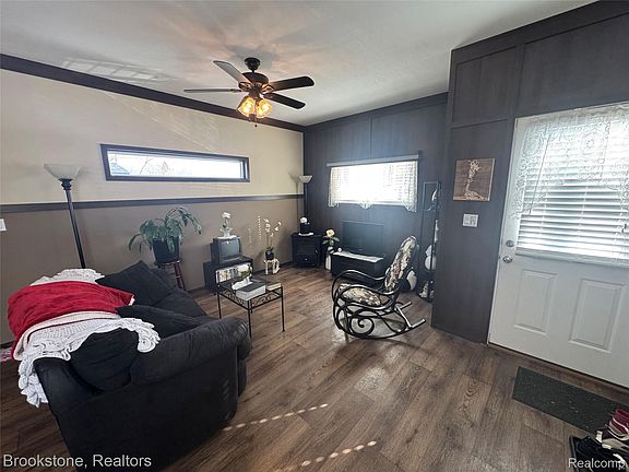 2nd image of 505 Marquette Dr