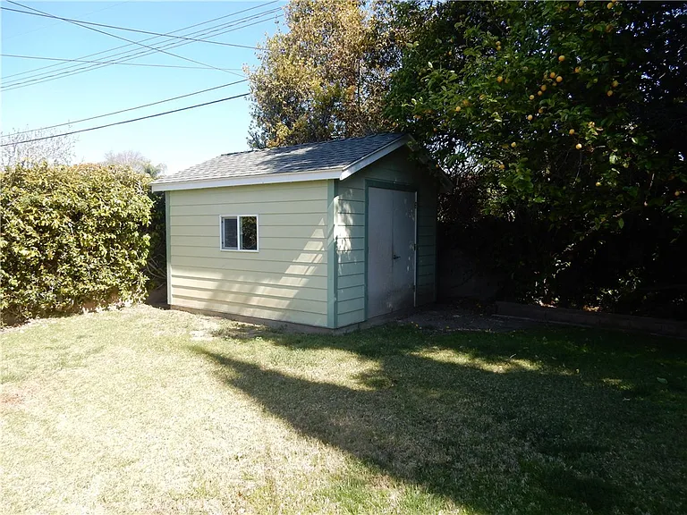 8000 Sale Ave — Photo 13