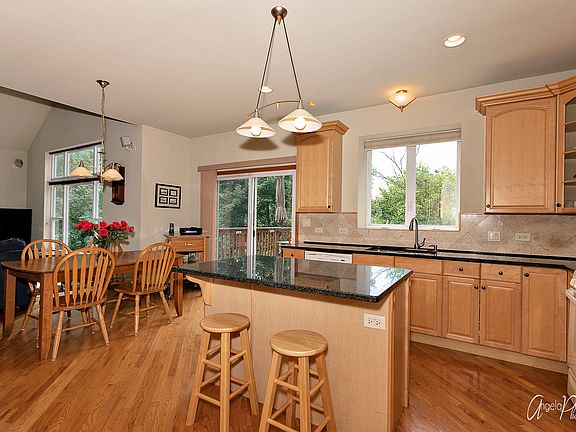 5th image of 38400 N Hoeglund St