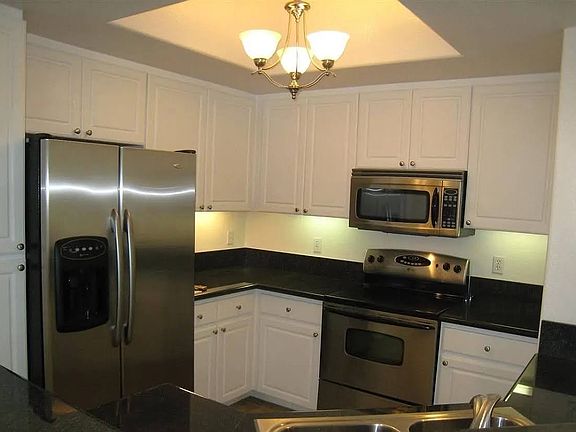 5th image of 9253 Regents Rd #A111