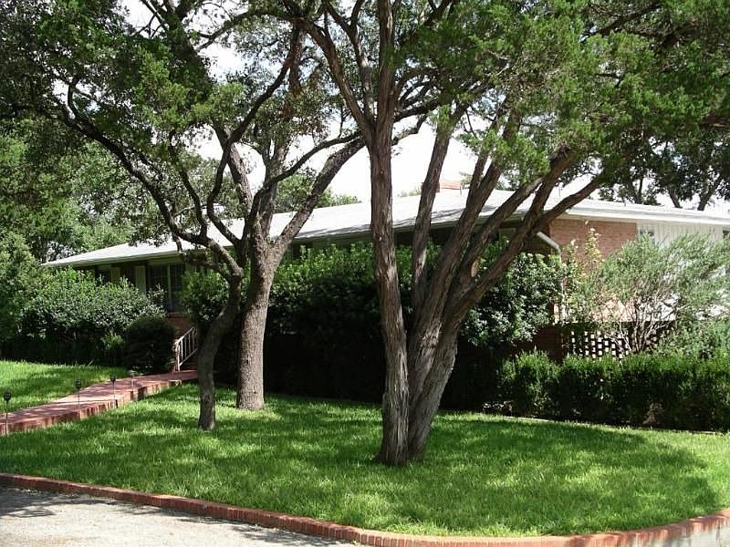 1st image of 653 Encino Dr