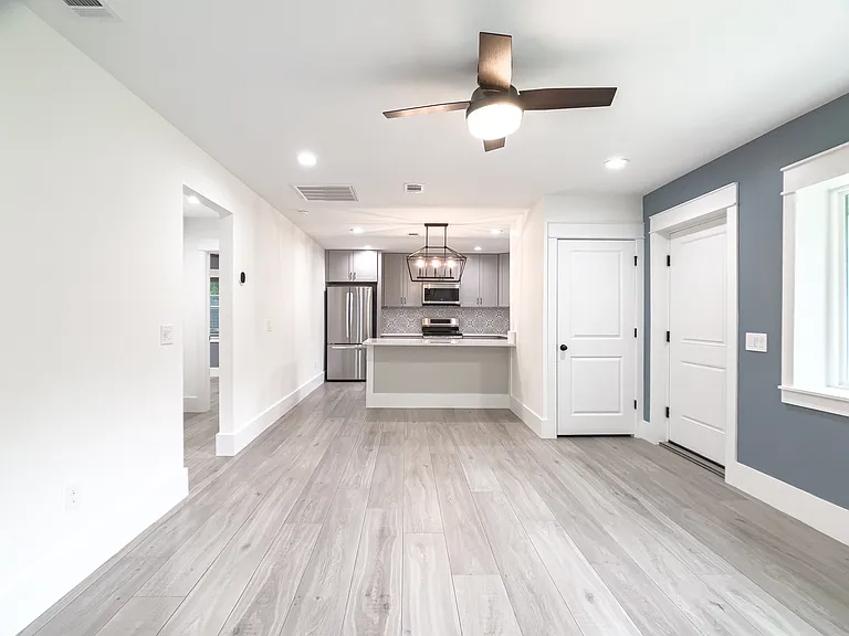 10047 Noriega Dr — Photo 4